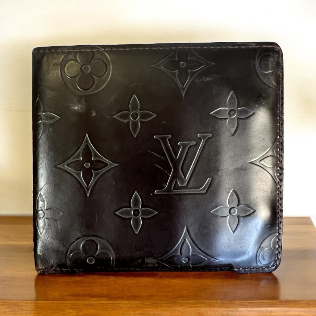 Louis Vuitton Men’s Empreinte Snap Closure Leather Wallet A144